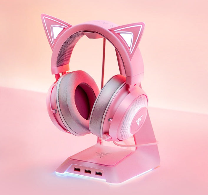 Glowing cat earphones 