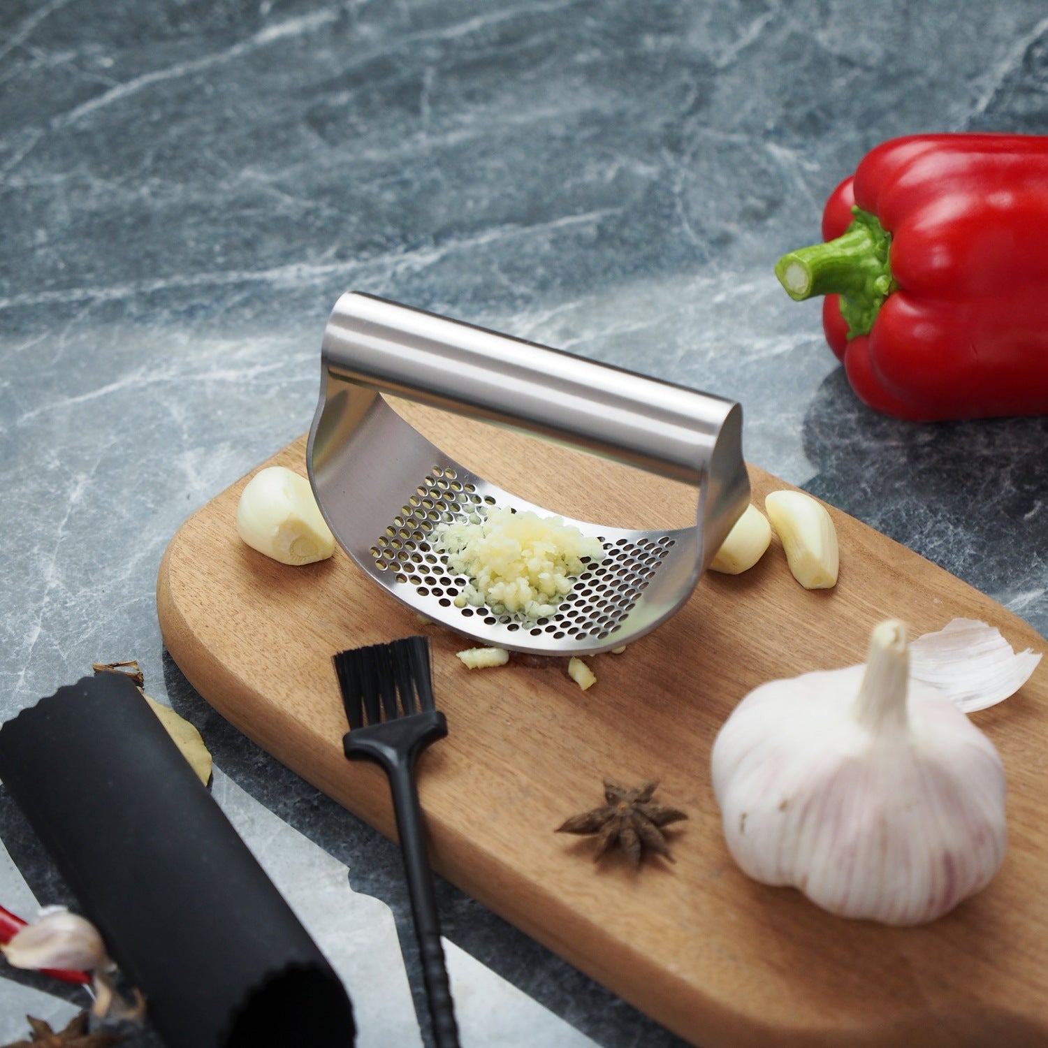 Upgraded Stainless Steel Garlic Press Squeezer Manual Garlic Ginger Rocker Crusher Garlic Cutting Mince Tools Kitchen Gadgets 