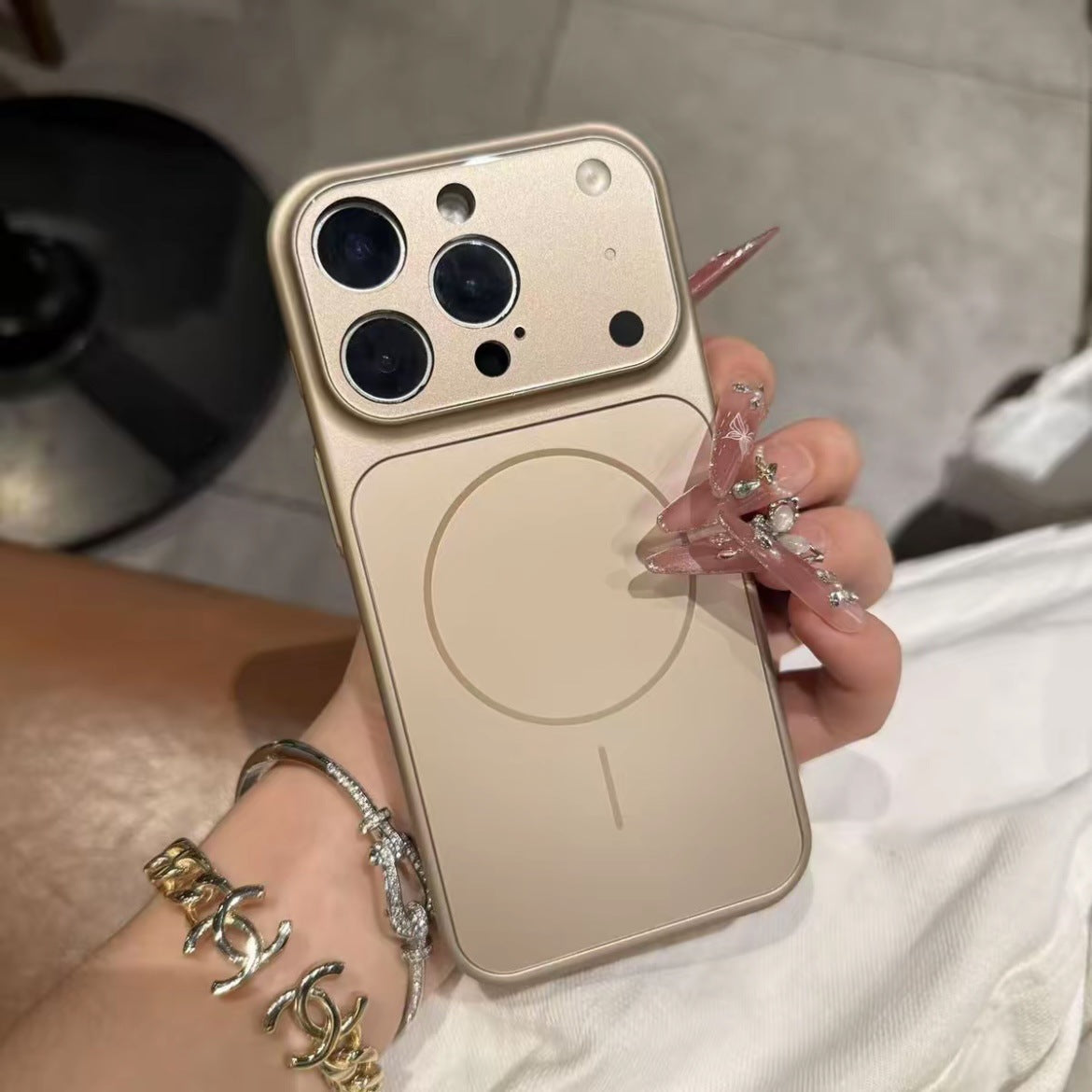 Solid Color All-inclusive Magnetic Phone Case 