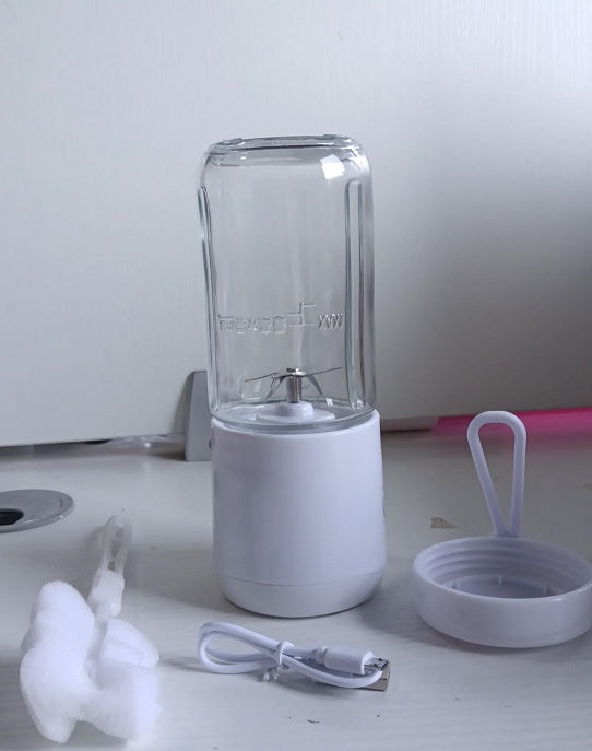 Mini Electric Portable Juice Machine 